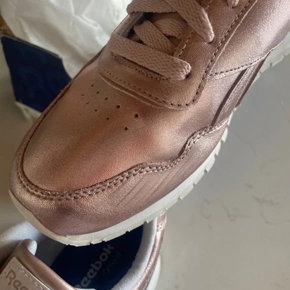 Reebok Classic Harman CL Run Rose Gold Metallic Sneakers Ortholite Comfort 10 - Picture 3 of 6
